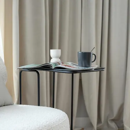 Апартаменты Stylish One-bedroom In By Renters *
