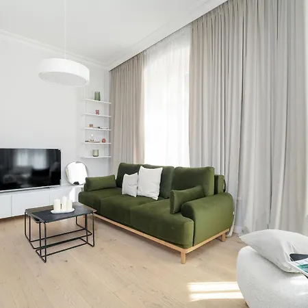 Stylish One-bedroom In By Renters * Познань