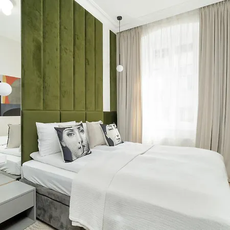 Апартаменты Stylish One-bedroom In By Renters *